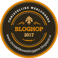 Bloghop 2017 logo.jpg